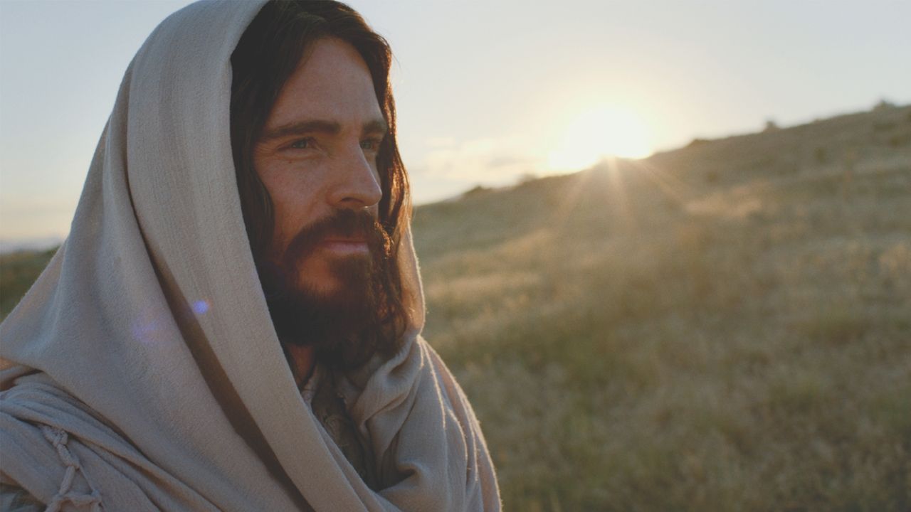 Jesus Cristo convida todas as pessoas a se achegarem a Ele